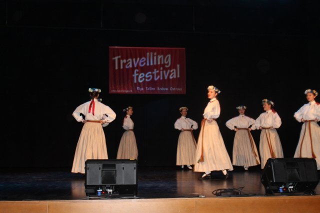 Mūsu skolas 5. klašu  popgrupa „Lai skan!” festivālā „Travelling festival” 2014 Tallinā